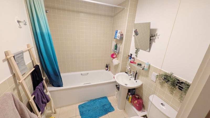 Room Umberston Street in Greater London