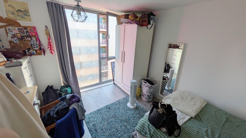 Room Umberston Street in Greater London