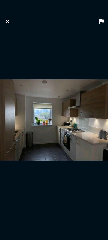 Room Merchant Street in Greater London