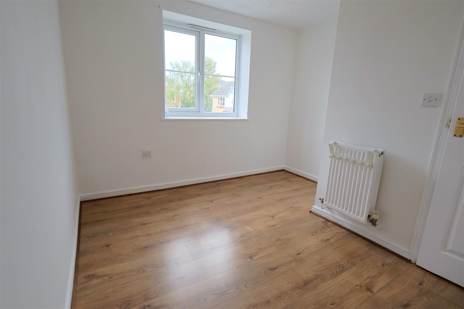 Flat Cheldoc Rise in Gillingham