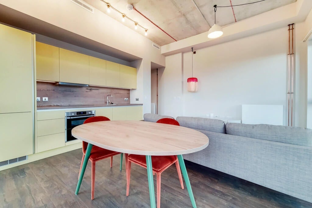 Flat First Way in Greater London
