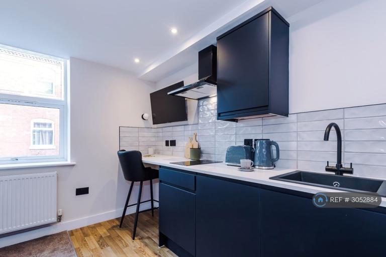 Room Ulster Terrace in Stoke-on-Trent