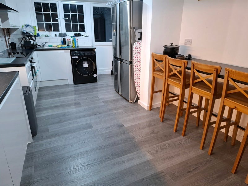Room Regina Road in Greater London