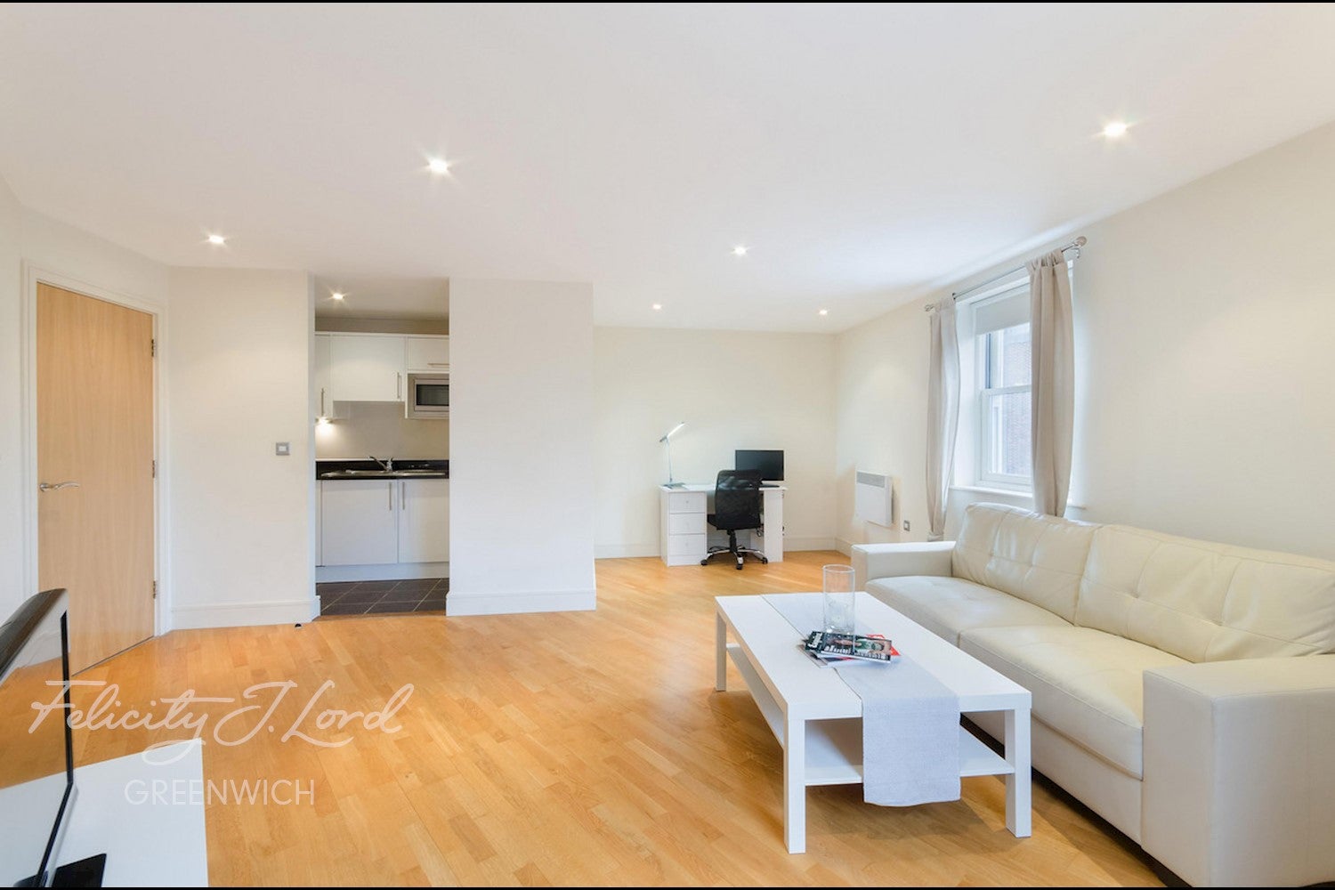 Flat Ashburnham Place in Greater London