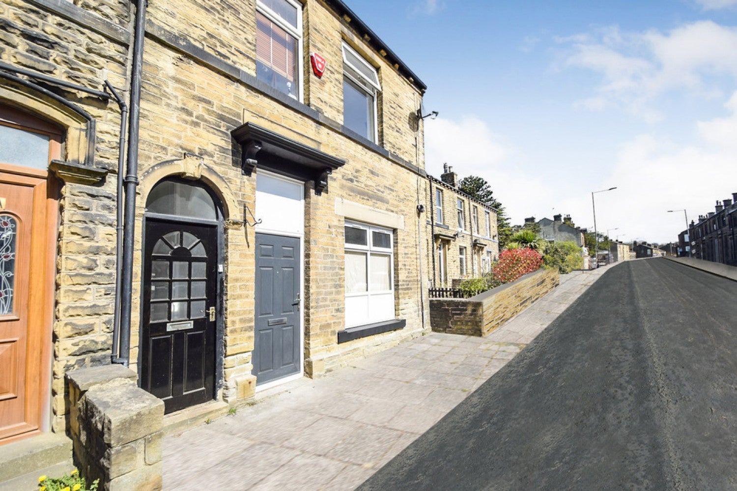 Flat Leeds Road in Bradford