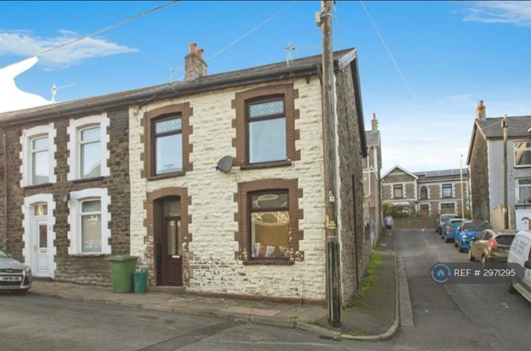 House Lincoln Street in Cymmer