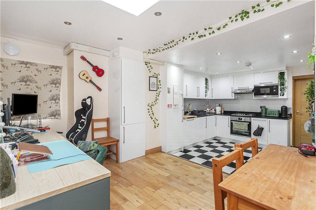 Flat West Hill in Greater London