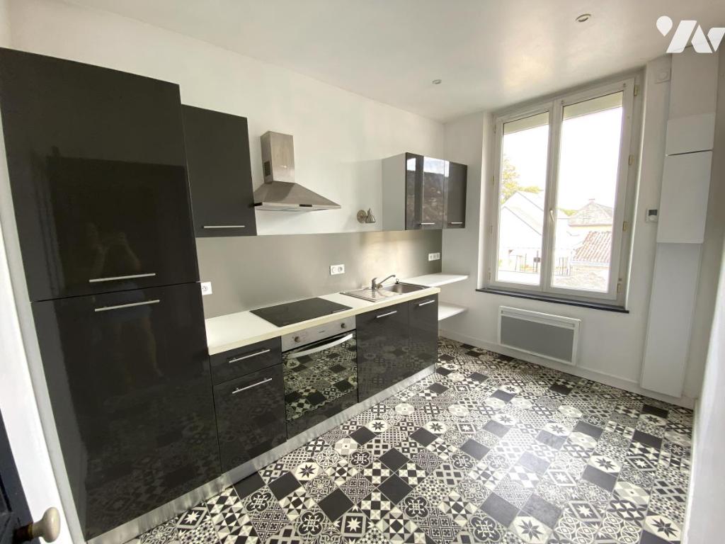 Maison Rue Nationale à Seiches-sur-le-Loir
