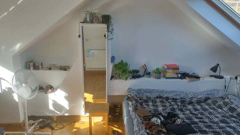Room Brooke Road in Greater London