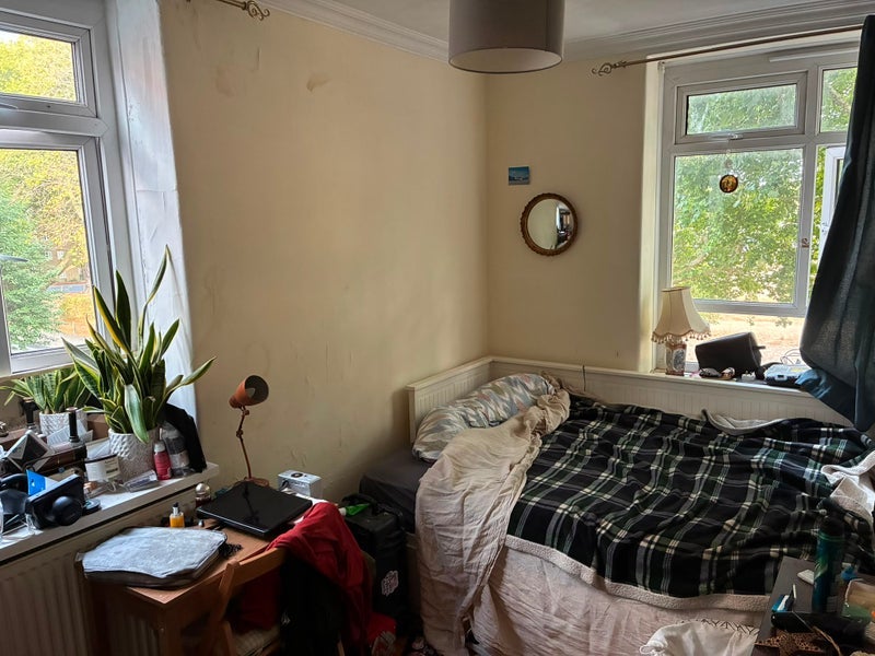 Room Homerton Road in Greater London