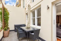 Flat Kensington Gardens Square in City of Westminster
