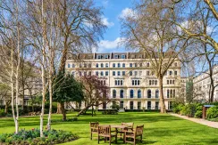 Flat Kensington Gardens Square in City of Westminster