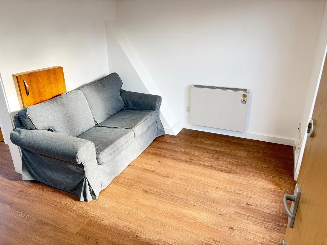 Flat Winchester Street in Greater London