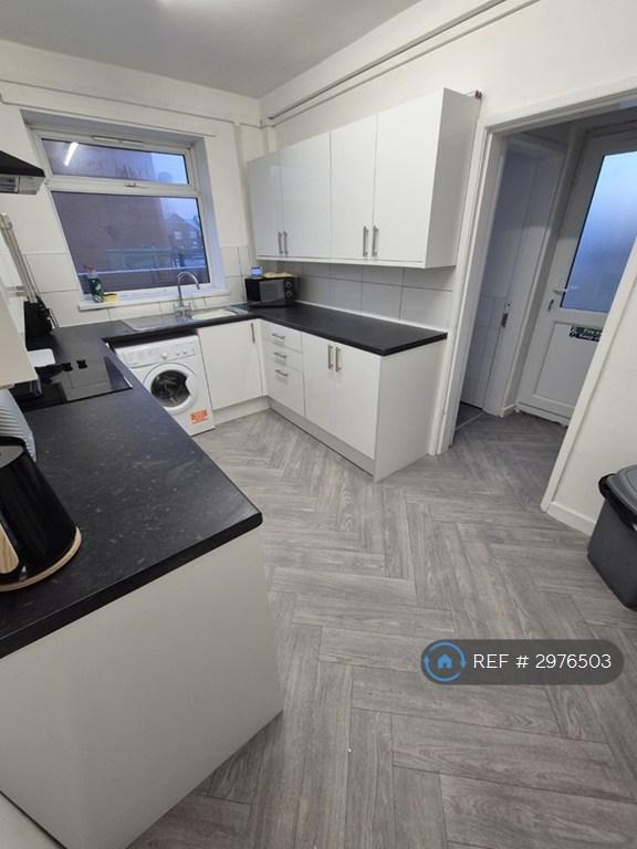Room Dean Street in Widnes