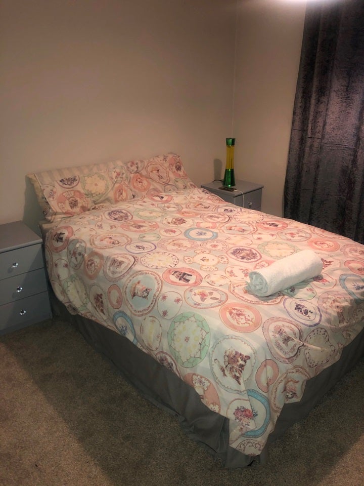 Room South Coast Road in Peacehaven