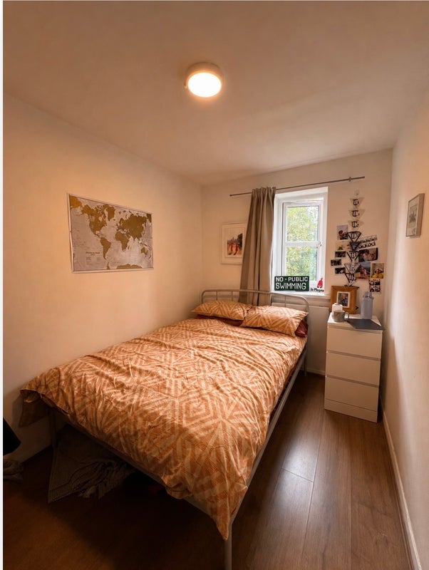 Room Joseph Hardcastle Close in Greater London