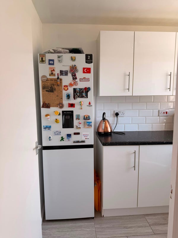 Room Joseph Hardcastle Close in Greater London