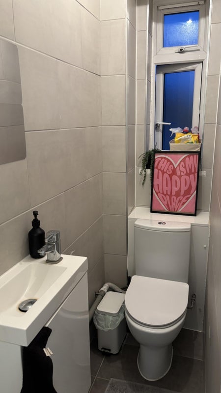 Room Solebay Street in Greater London