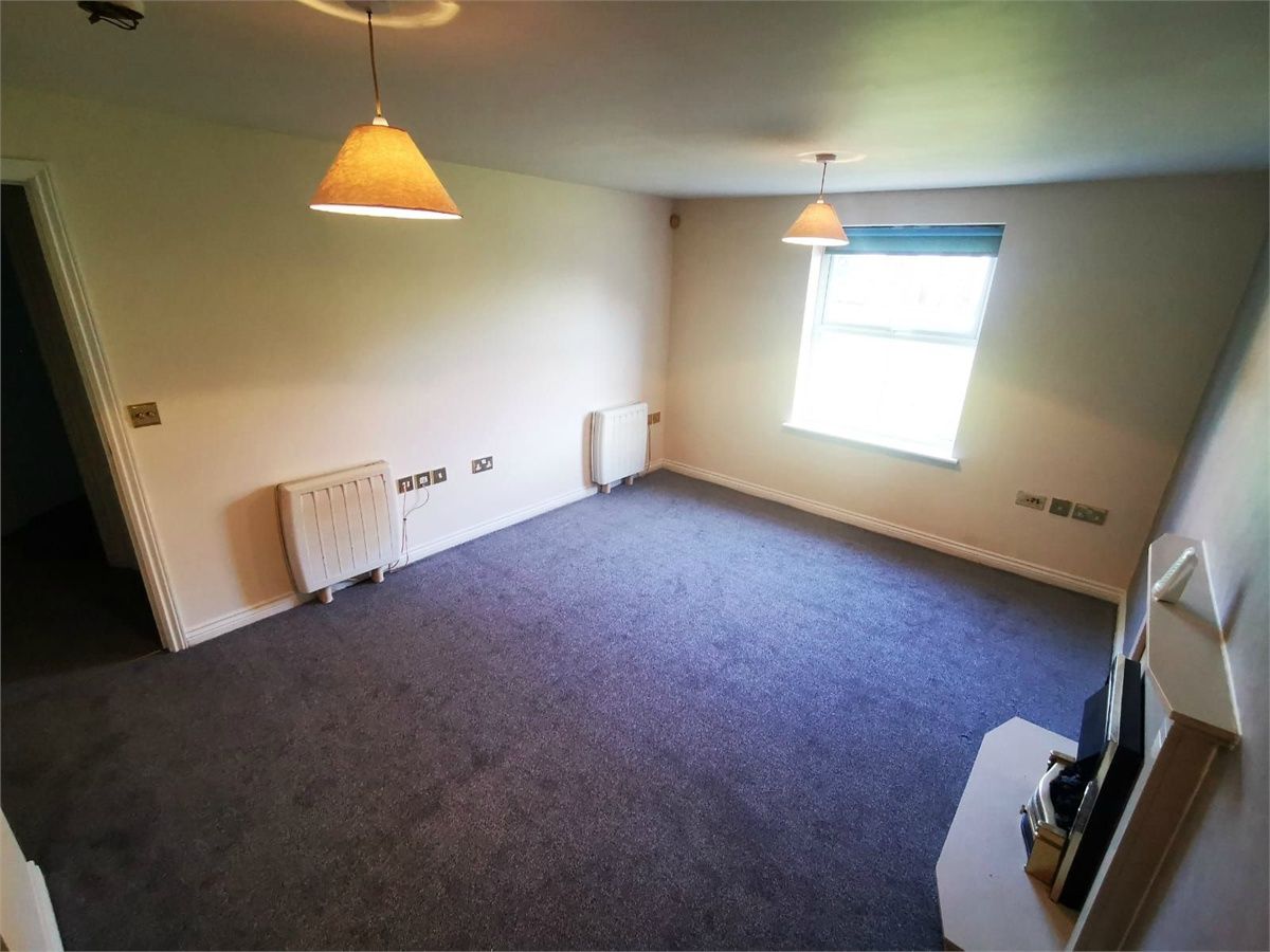 Flat Littlebrooke Close in Bolton