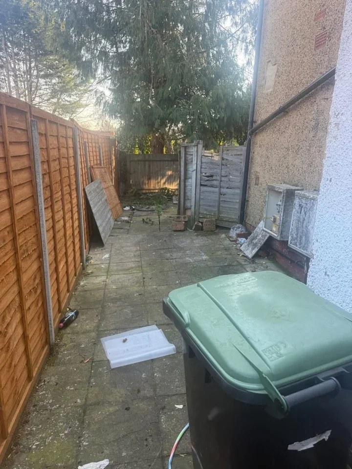 Flat Glenloch Road in Greater London