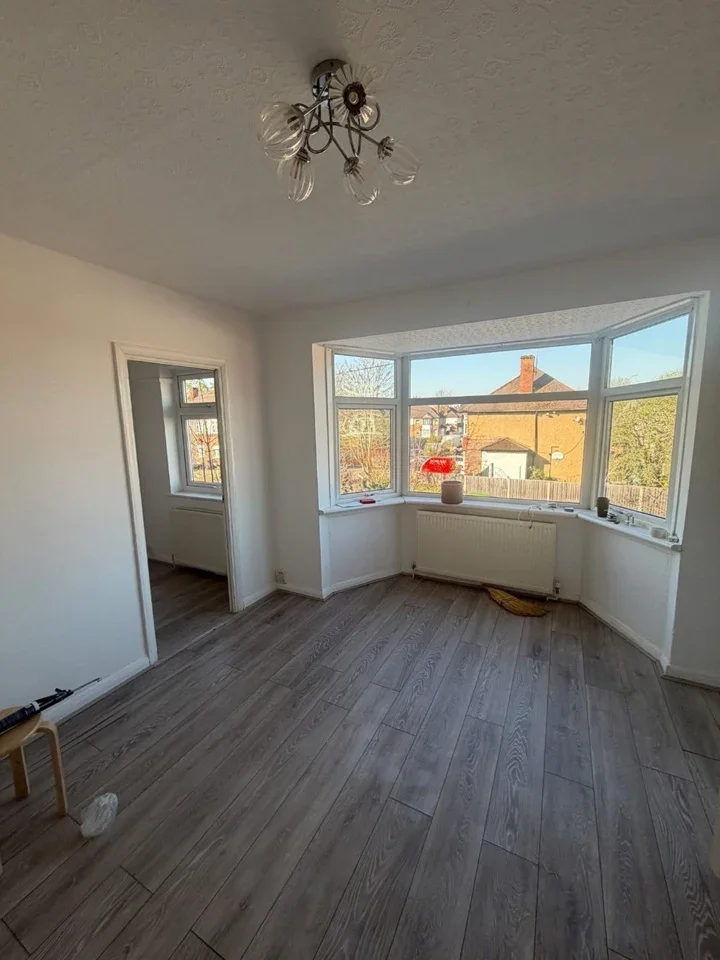 Flat Glenloch Road in Greater London