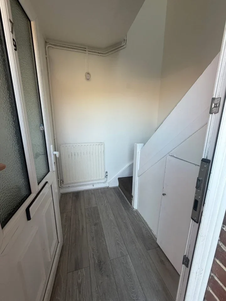 Flat Glenloch Road in Greater London