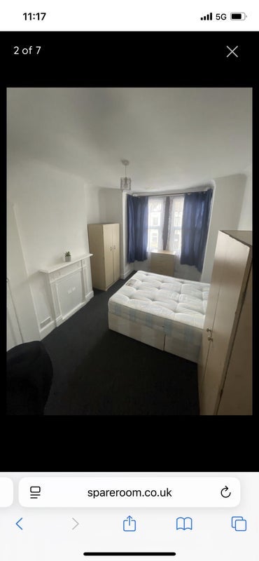 Room Ladysmith Avenue in Greater London