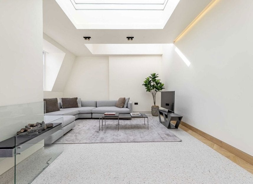 Flat Berkeley Street in City of Westminster