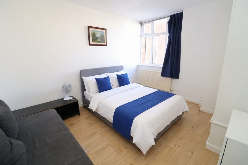 Room Globe Road in Greater London