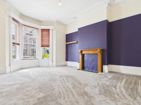 Flat Hyde Park Road in Harrogate