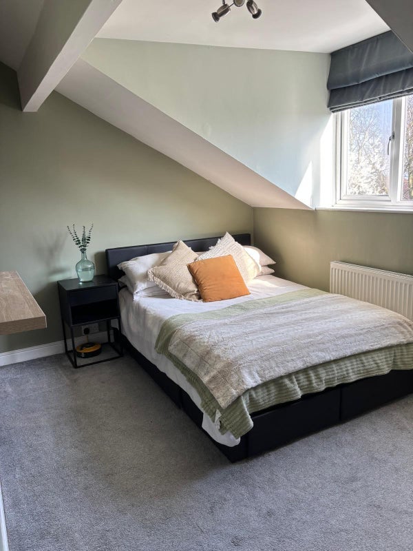 Room Crawshaw Close in Leeds