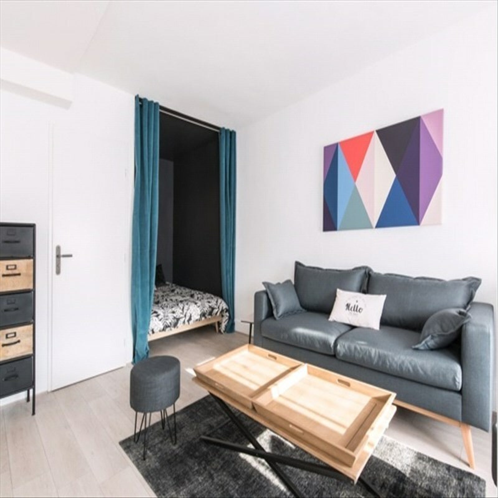 Flat Rue d'Anvers in Lyon