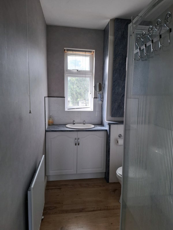 Room Rednal Hill Lane in Bromsgrove