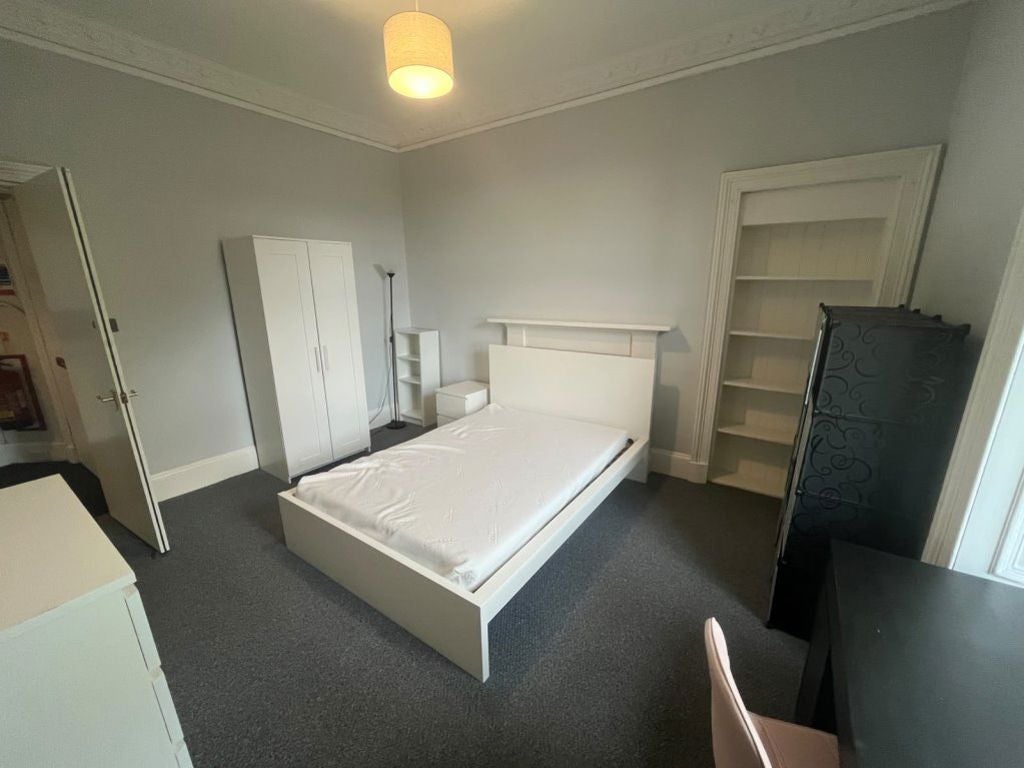 Flat Paradise Road in Dundee