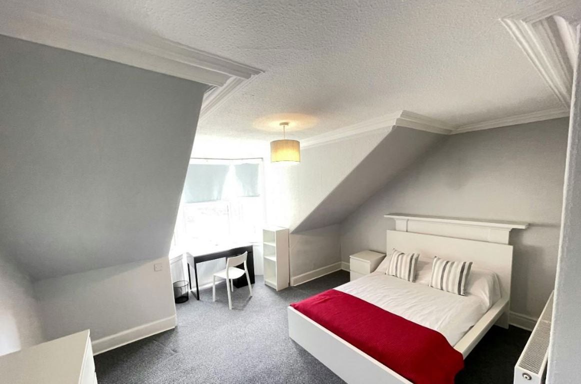 Flat Paradise Road in Dundee
