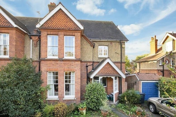 House Wilton Grove in London