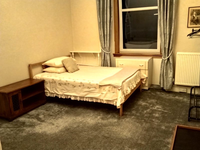 Room Robertson Avenue in City of Edinburgh