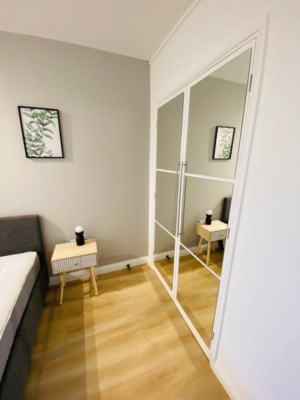 Room Albion Street in Greater London