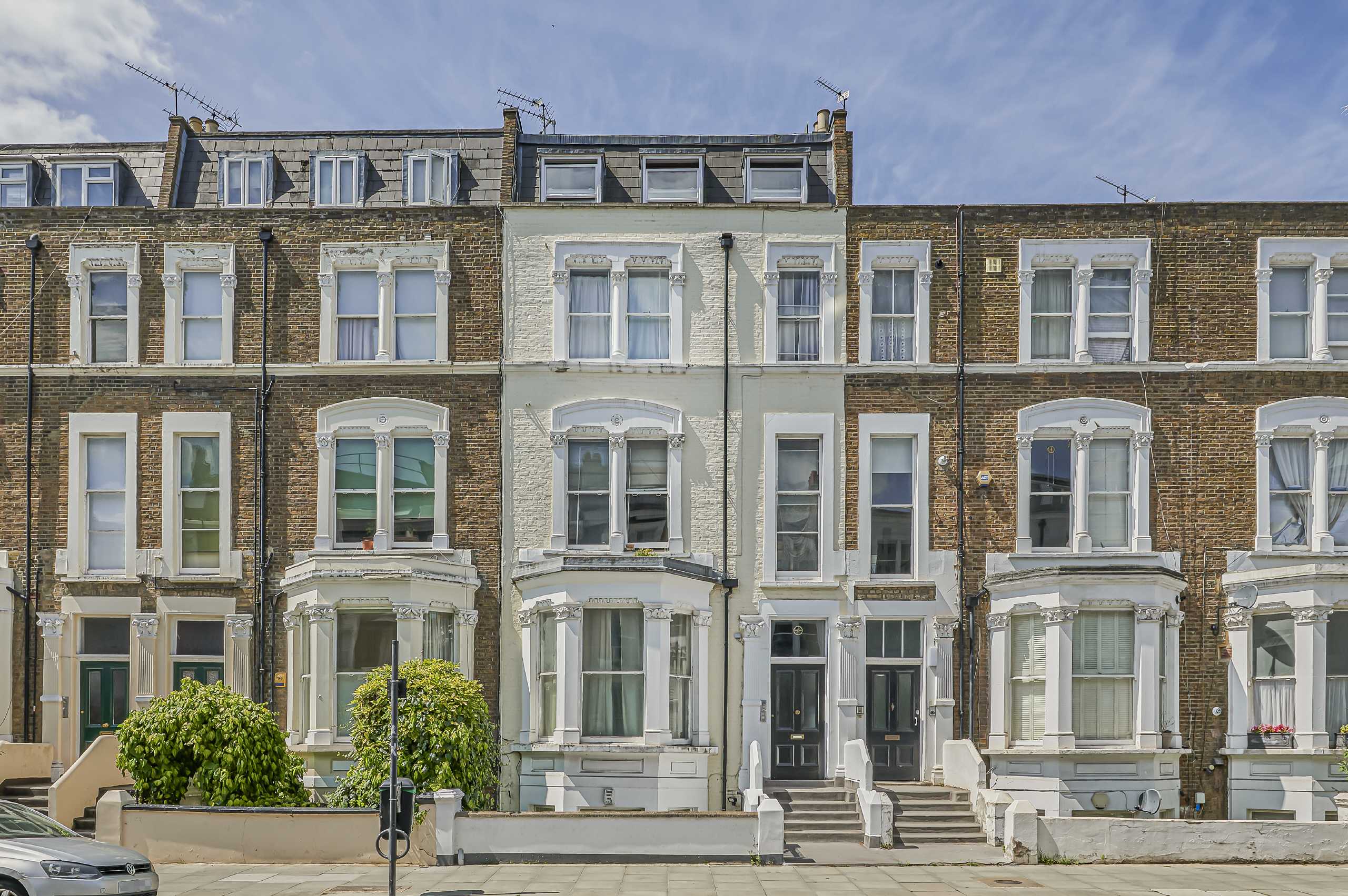 Flat Sinclair Road in Greater London