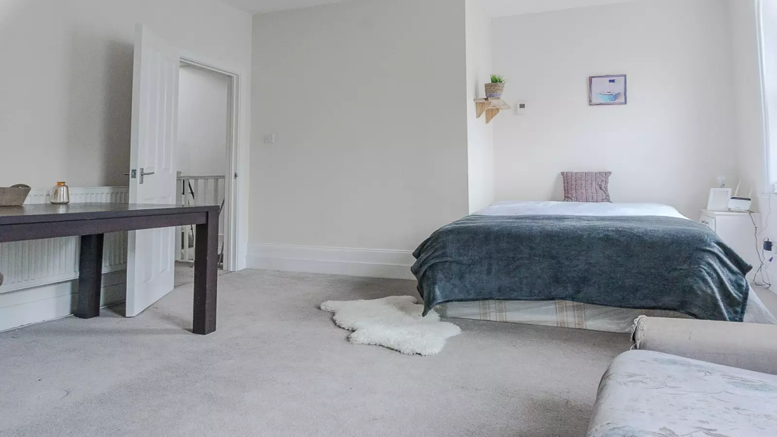 Flat 1st Avenue in Greater London