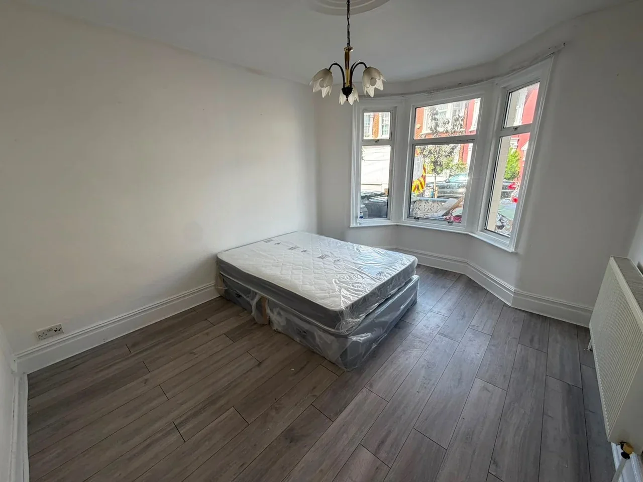 Room Beechfield Road in Greater London