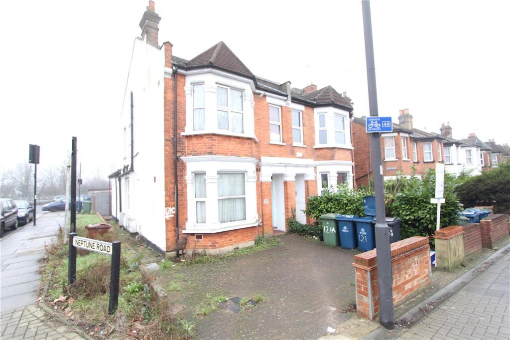 Flat College Road in Greater London