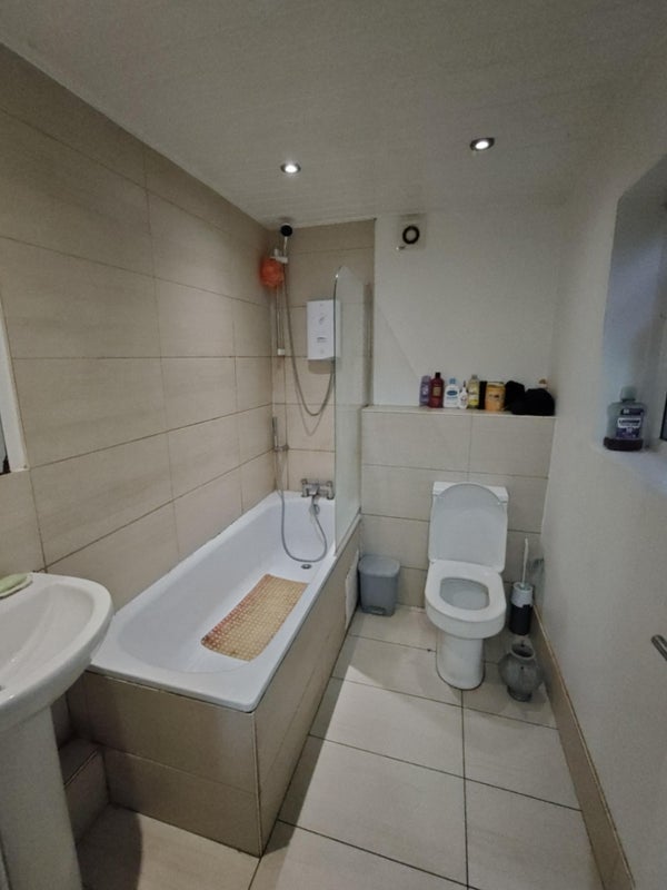 Room Forster Street in Nottingham