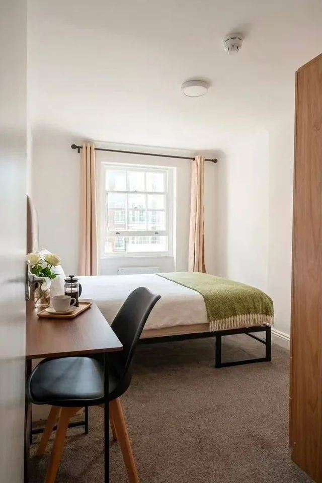 Flat Melcombe Street in City of Westminster