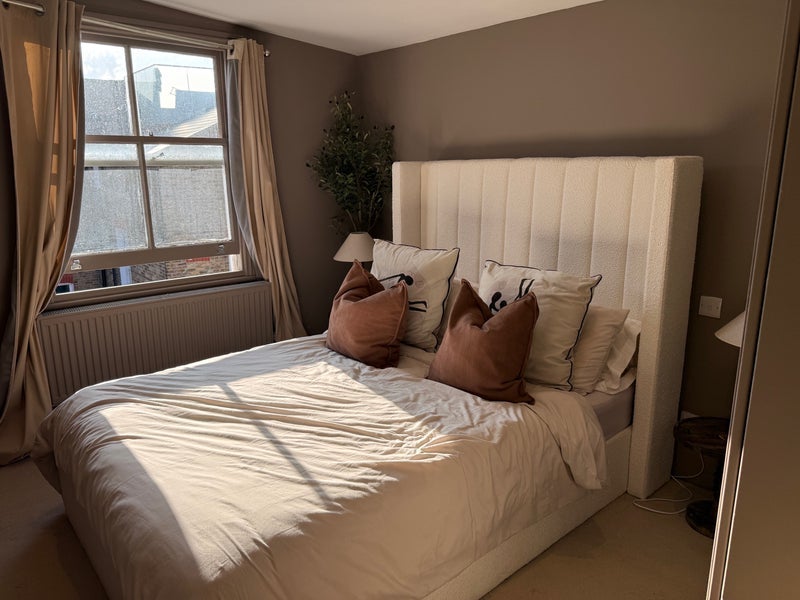 Room Latchmere Road in Greater London
