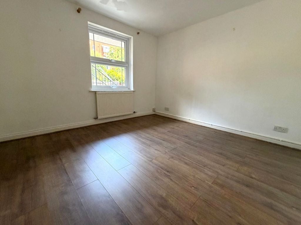 Flat Bodenham Road in Hereford
