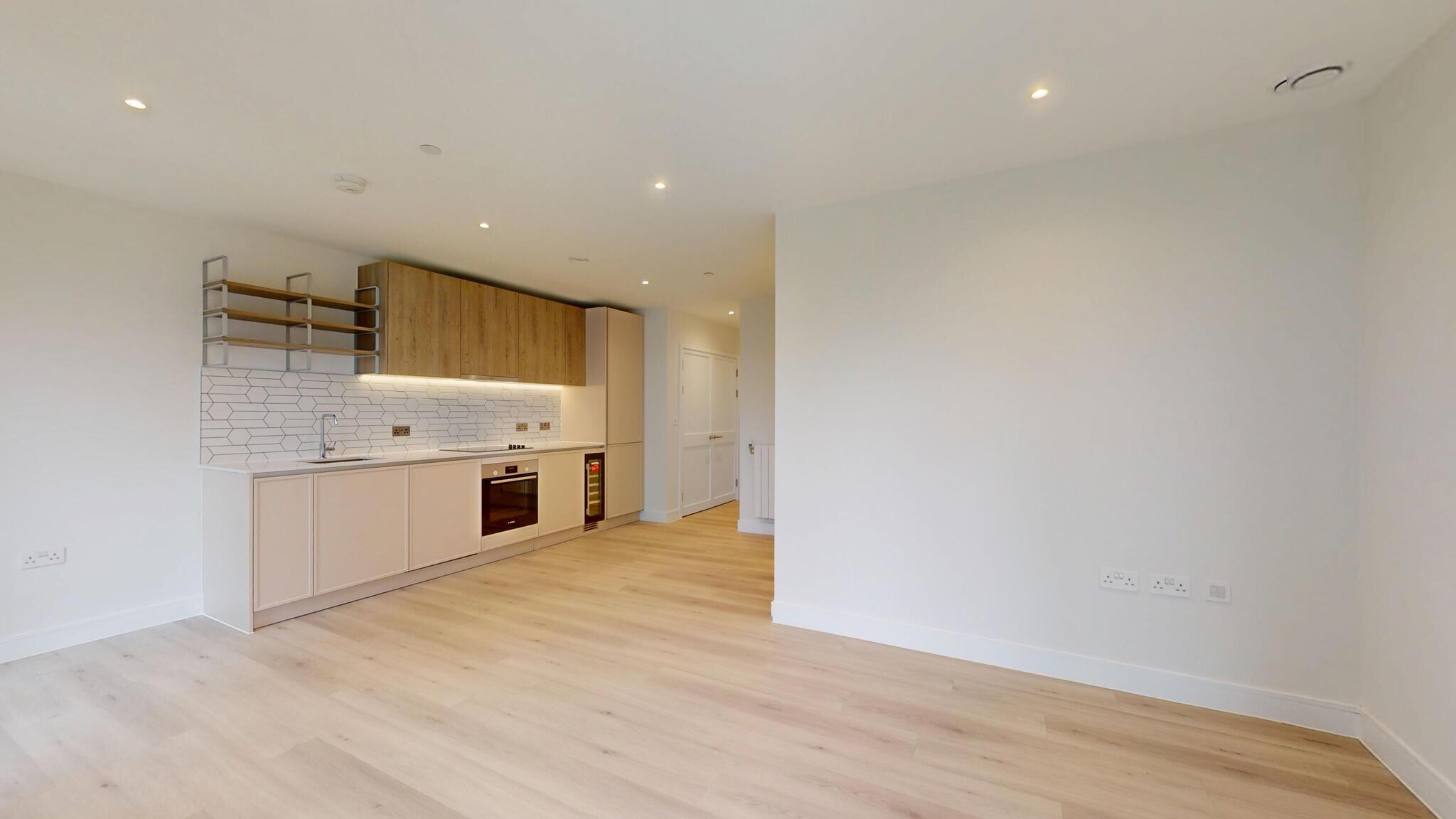 Flat Townsend Road in Greater London