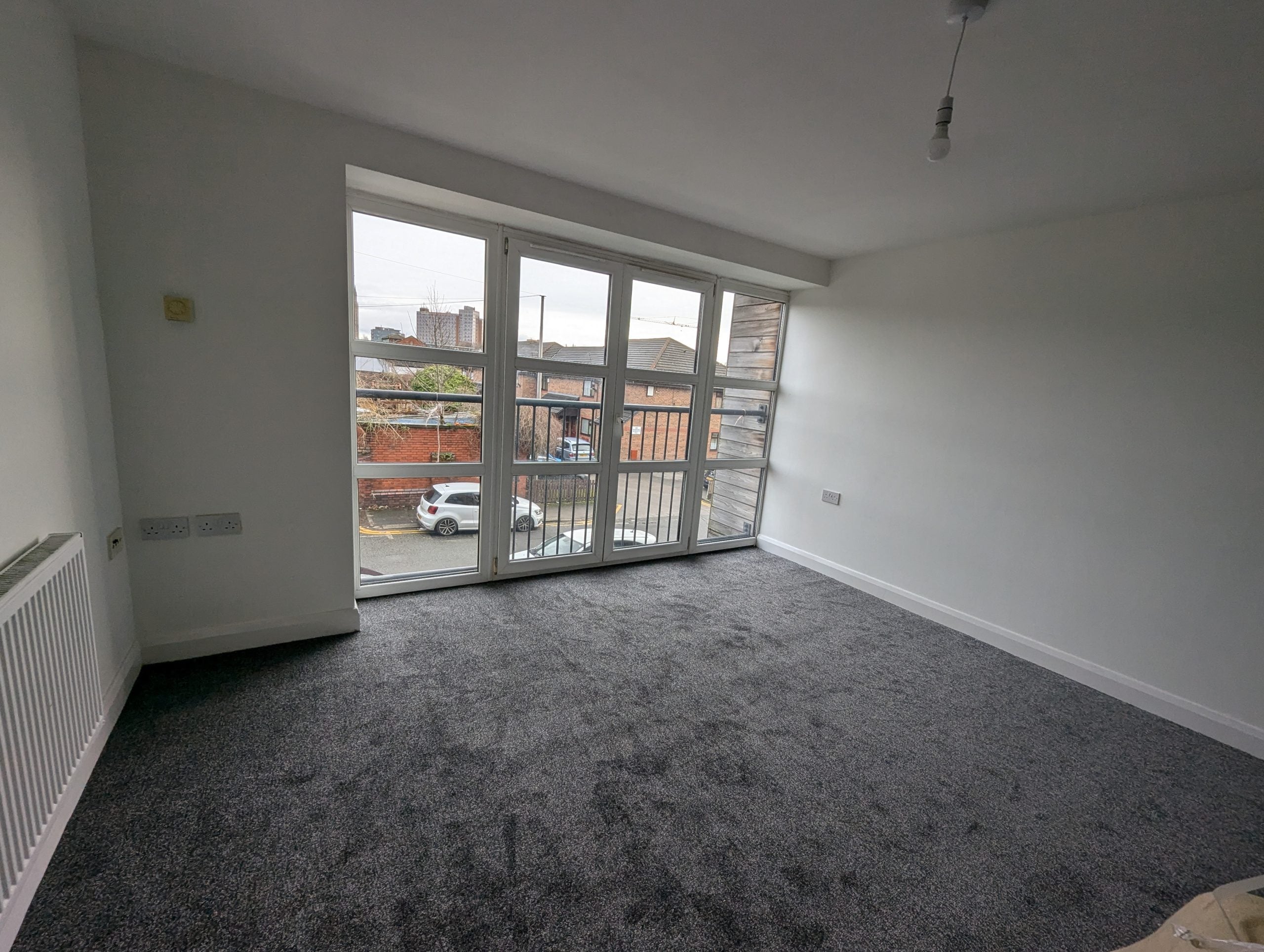 Flat Chadwick Road in Salford