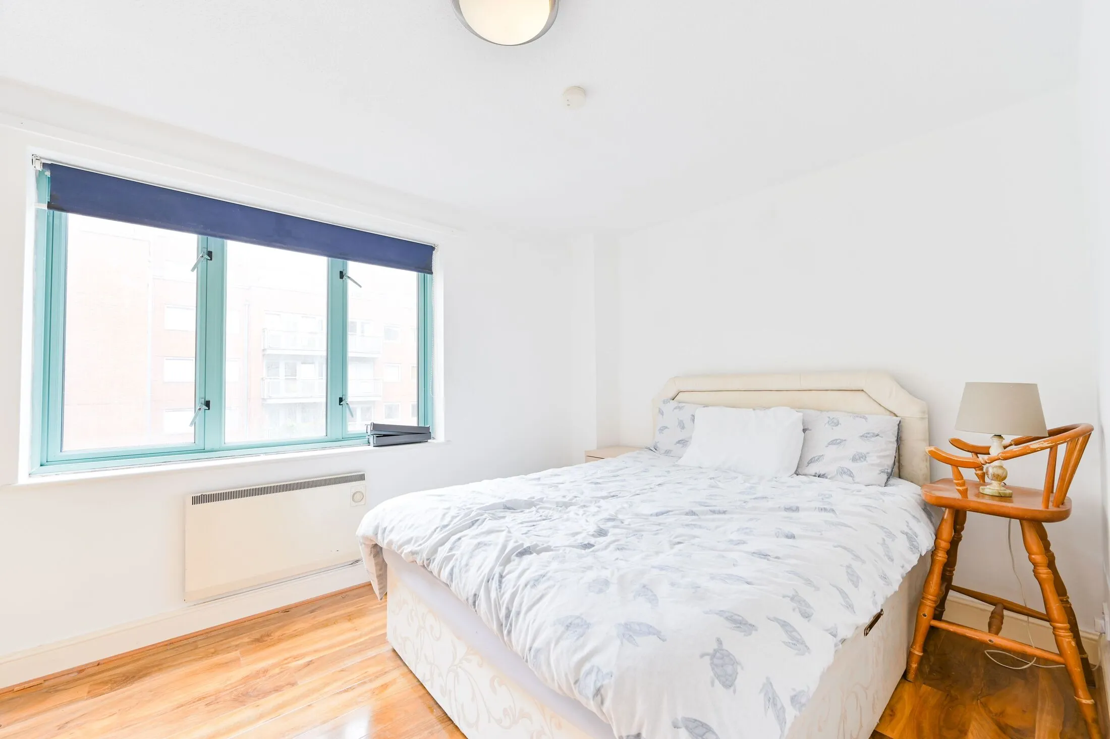 Flat Vauxhall Bridge Road in City of Westminster
