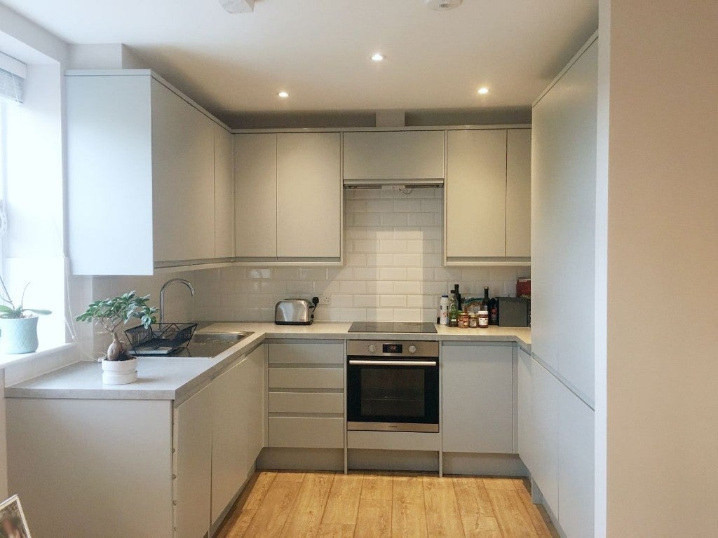 Flat Kings Road in Greater London